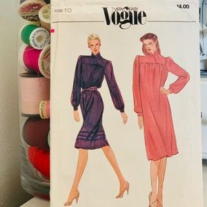 Vintage Vogue Sewing Pattern Size 10